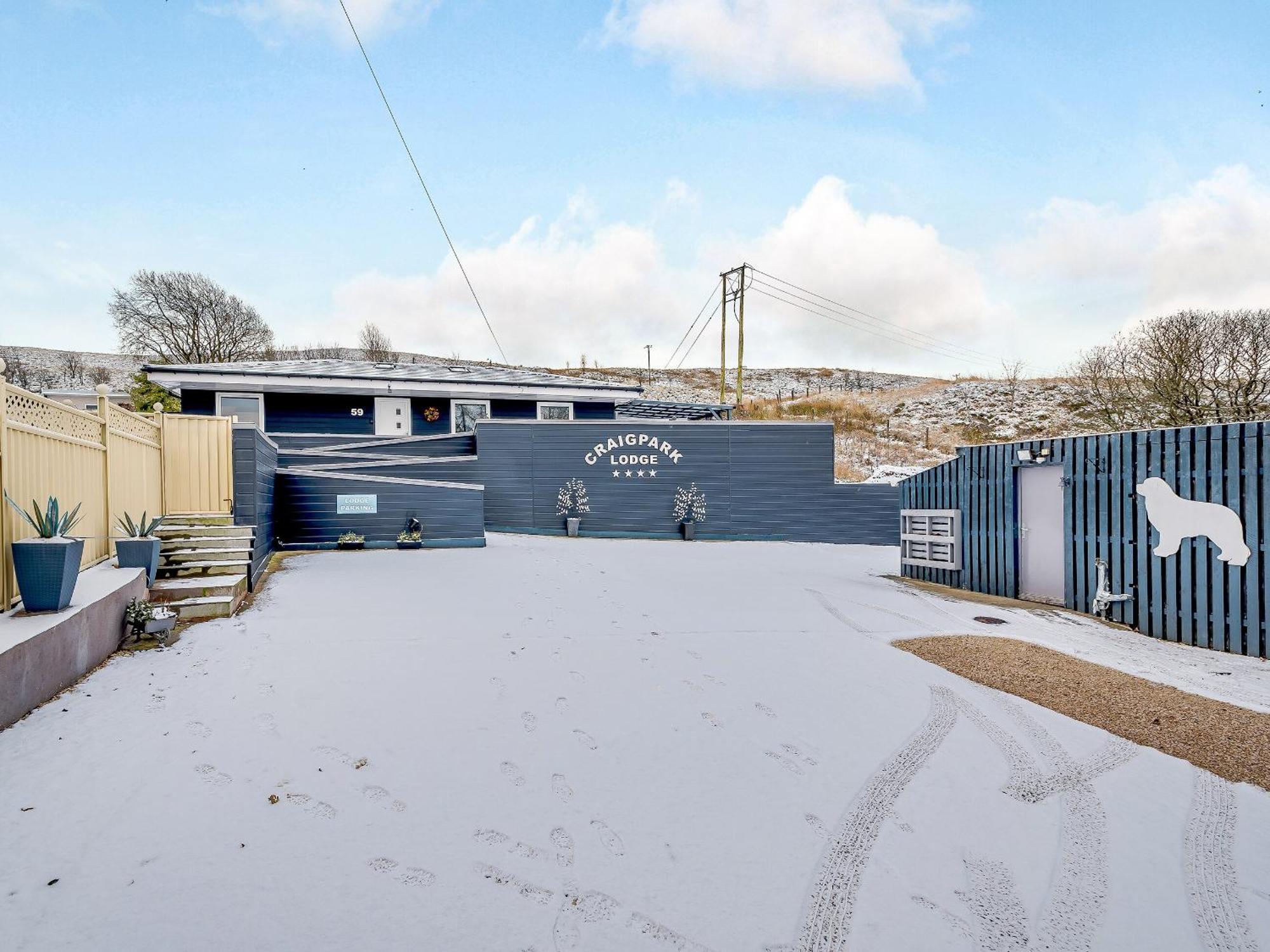 Craigpark Lodge Caldercruix ภายนอก รูปภาพ
